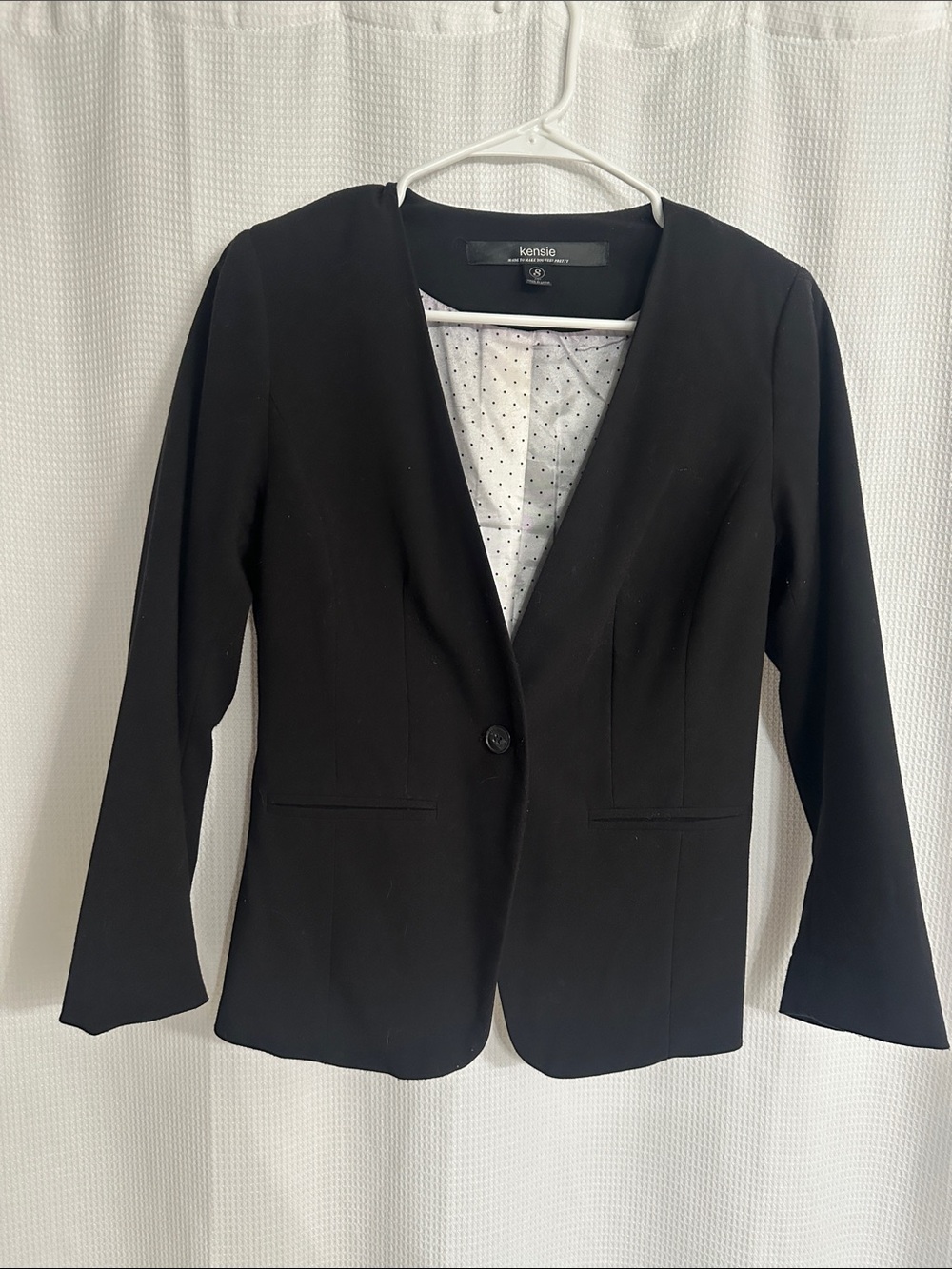 Kensie Black Single-Button V-Neck Blazer